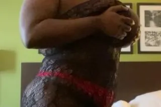 HERE FOR A FEW COME SEE WHAT I CAN DO TO YOU 💦 - Image 1